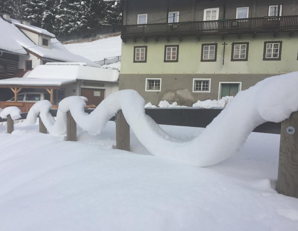 Hotel Gasthaus Luggwirt Gnesau Esterno foto